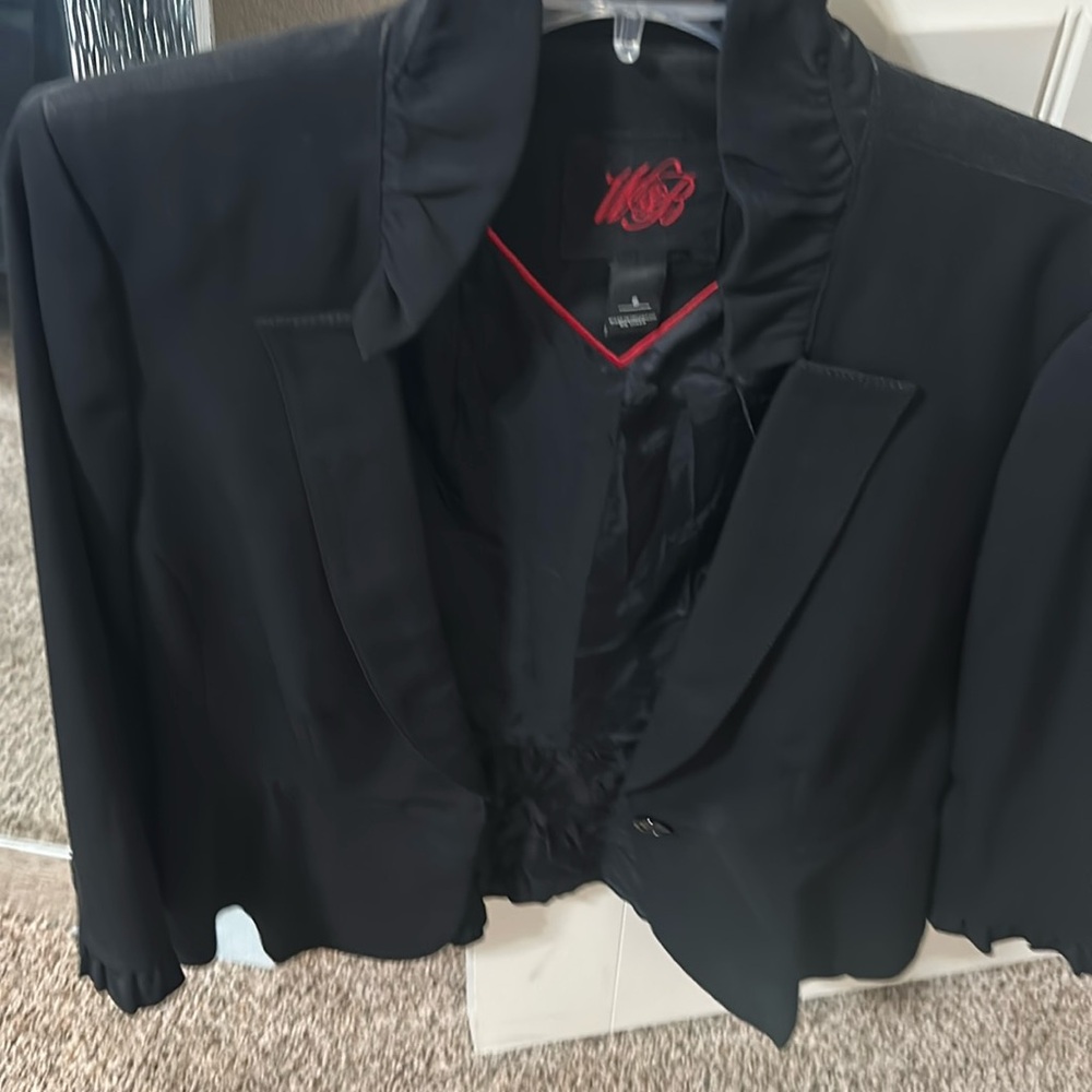 3/4 sleeve black blazer